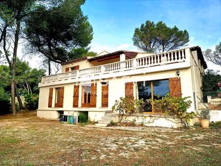 maison d’architecte – 7 pièces – peypin – 109 m² sur 1 200 m² de terrain