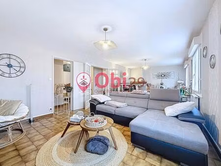 maison individuelle rénovée avec goût au coeur de pleyben