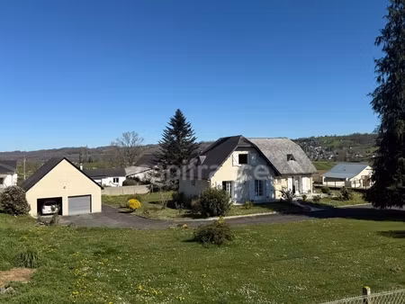grande maison avec dépendance sur 3460 m² de terrain