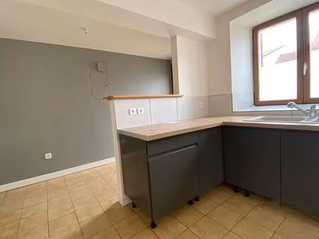 ** authentique maison en pierre meulière - 110 m² hab. avec terrain constructible - double