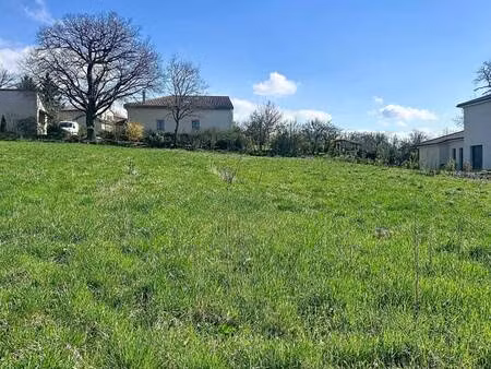 terrain constructible viabilisé à vendre