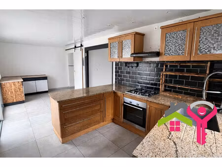 maison semi-mitoyenne avec garage