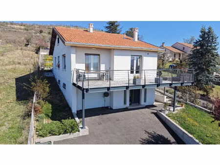 maison cournon d auvergne 7 pièce(s) 165 m2