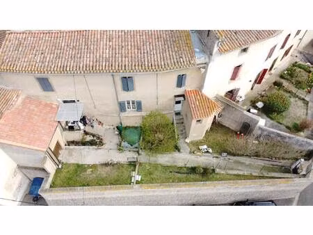 ensemble de 2 maisons de village avec dépendance  cave et jardin.