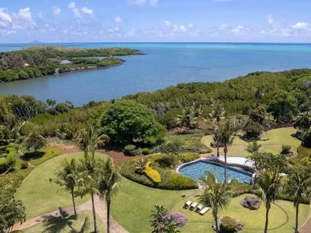 appartement de qualité à roches noires