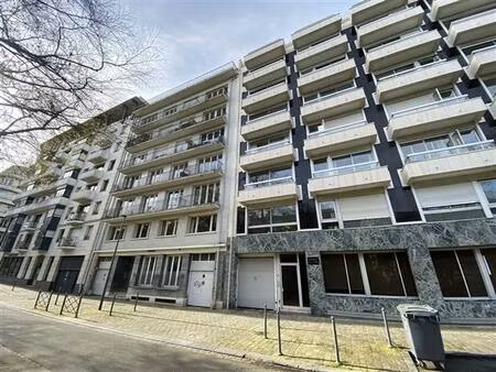 location bureau lille 67 m²