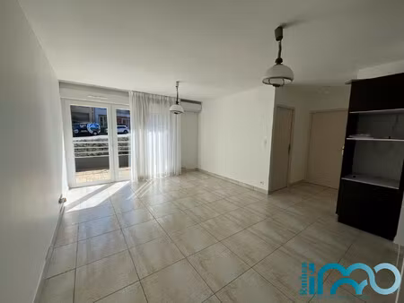 location appartement 2 pièces 43m² rodez 12000