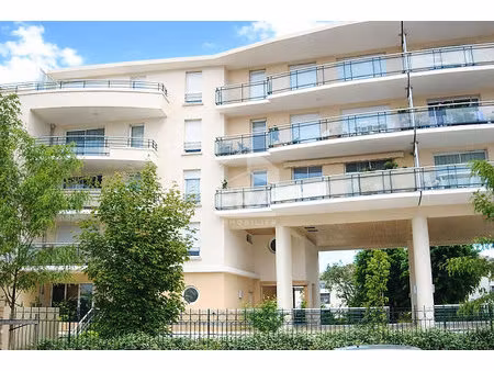 local commercial 4 pièces 110 m² à vendre / acheter clermont-ferrand 63100 ? | era immobil