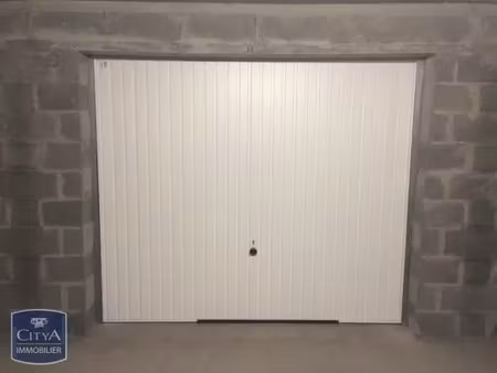 parking à louer 15 m² - douvaine (74) - 100€