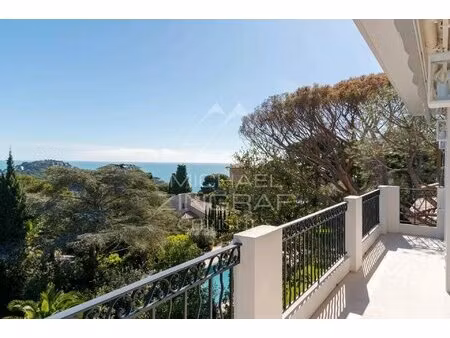 renovated penthouse with stunning sea views with id 2785935663