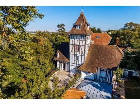 garches/saint-cloud golf course - an elegant 4-bed apartment with id 283631998