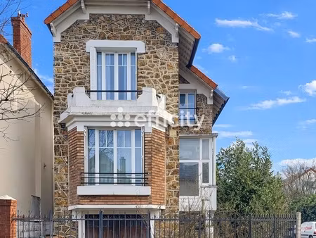 maison 3 pièces - 80 m²