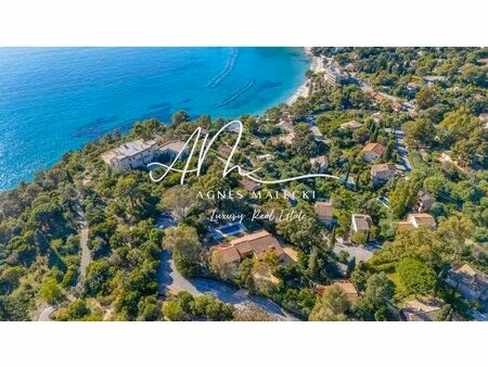 bas rayol canadel proche du mythique hotel bailli de suffren