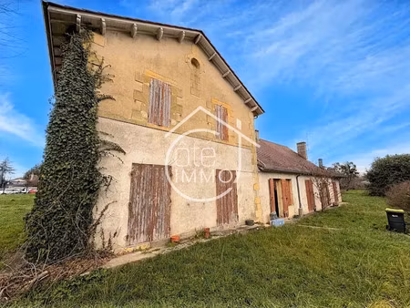 vente maison 8 pièces 244 m² à la force (24130)  160 500 €