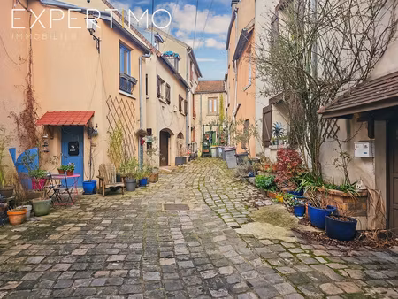 maison de ville - centre-ville d'igny