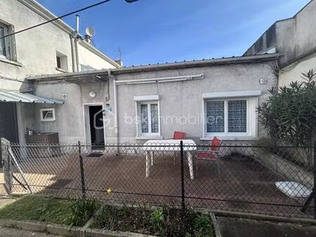 un bel appartement comme une maison individuelle de 34m²avec une terrasse de 20m²