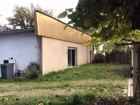 vente commerce 5 pièces 182 m² bergerac (24100)