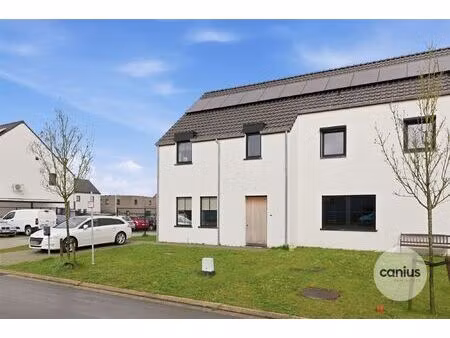 landelijke woning met 3 slks & tuin