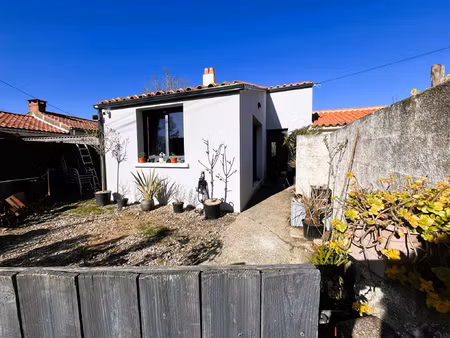maison avec garage et terrain classe énergie c