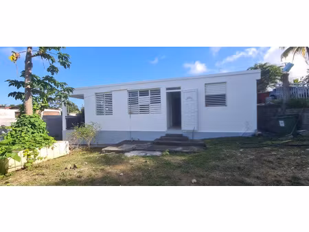 maison a louer tabanon petit bourg