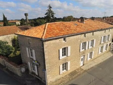 vente maison 7 pièces 214 m² villefagnan (16240)