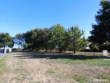 terrain 359 m² blain