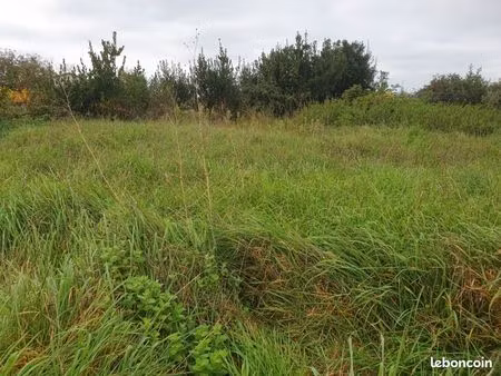 terrain 1 050 m² gauriaguet