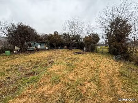 jardin 891 m2 non constructible à proximité des remparts nord