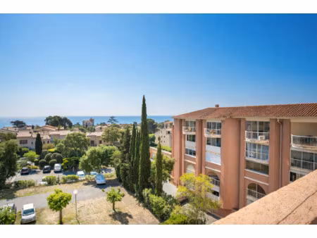 vente appartement 2 pièces 35 m² fréjus (83370)