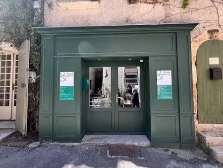 vente commerce 1 pièce 35 m² lourmarin (84160)