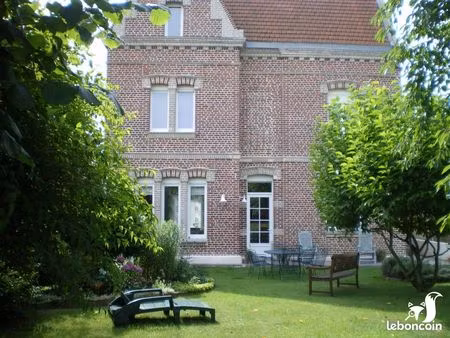 maison 8 pièces 253 m²