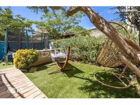 maison 7 pièces 240 m²