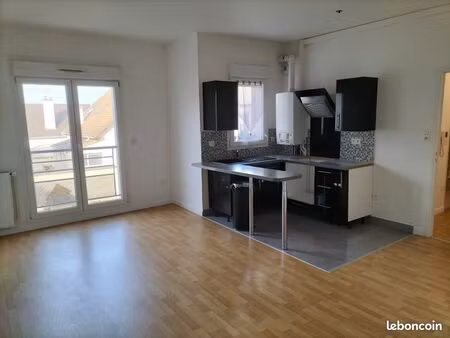 2 pièces / 45 5 m² / vigneux sur seine 91270 quartier le lac du château fraye