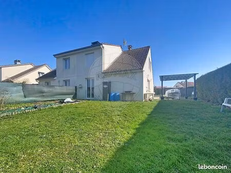 maison 4 pièces 80 m²