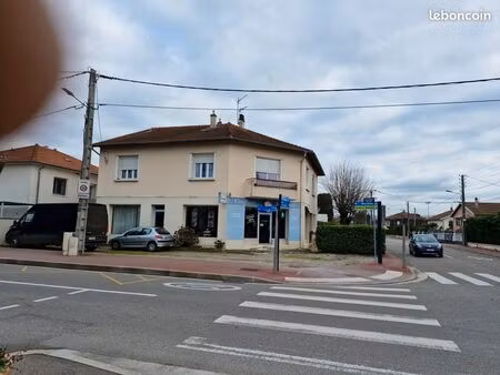 petit immeuble de rapport sur terrain de 790 m2