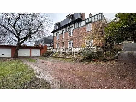 maison 11 pièces 358 m²