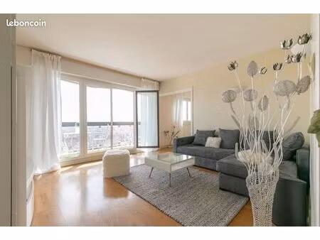 quartier recherché village