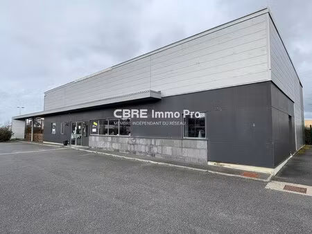 location local commercial 335m²