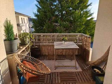 location appartement 3 pièces 60m² poitiers 86000