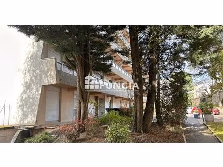 appartement relifté avec balcons