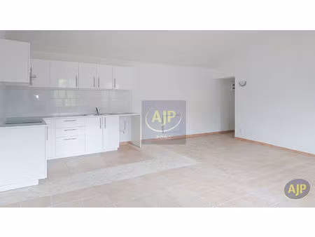 vente immeuble 495 m² pons (17800)
