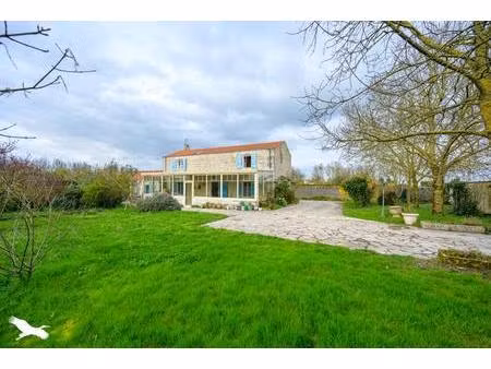 vente maison 9 pièces 204 m² saint-xandre (17138)