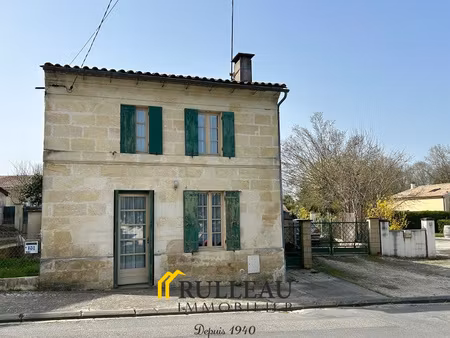 charmante maison en pierre avec garage et jardin
