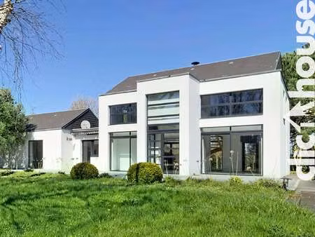 vente demeure d'exception à genêts (50530) : à vendre / 225m² genêts