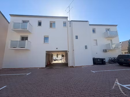 vente immeuble 17 pièces  448.89m²  sainte