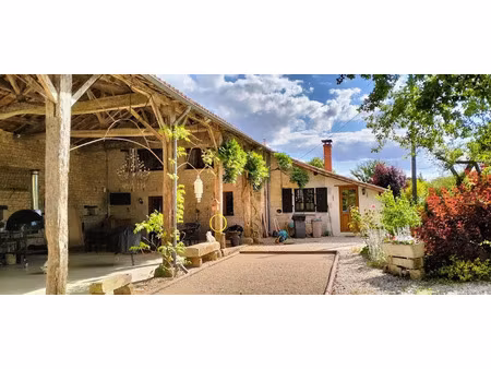 vente maison 6 pièces 174.6 m² à melle (79500)  300 000 €