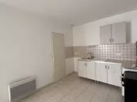 location appartement 3 pièces 63 m² à castillon-la-bataille (33350)