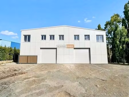 vente entrepôt 765 m²