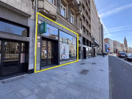 handels- of kantoorruimte met uitstekende zichtbaarheid