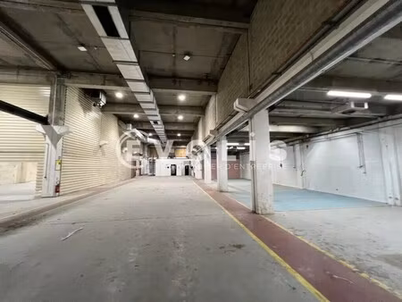 location local d'activités 1 699 m² à 16 174 m²